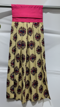 Picture of Hanging Kitchen Towel with Loop – Convenient & Stylish Kitchen Essential