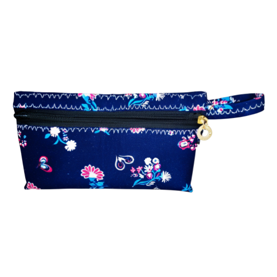 Picture of Portable stationery storage pouch for students